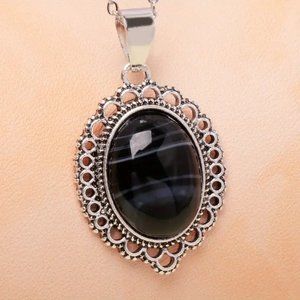 Vintage Black Strips Oval Carved Pendant Necklace Silver